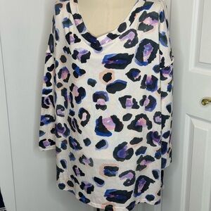 Purple Leopard Print V-Neck Top size large